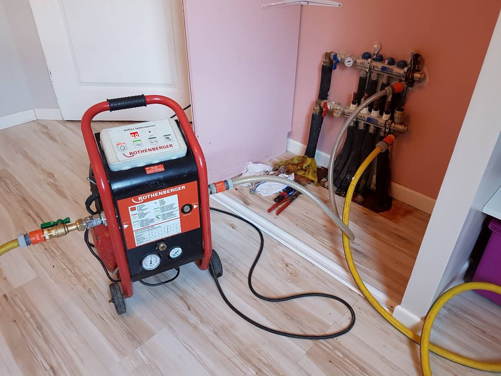 Kartal Gümüşpınar Vaillant Hermetik Şofben Kombi Bakımı